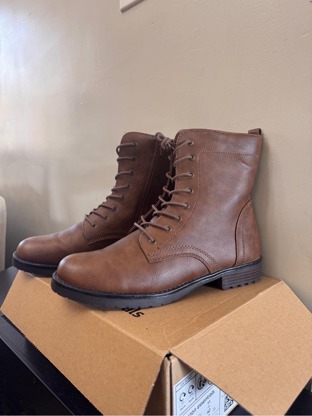 Women’s Brown Lace-Up Combat Boots